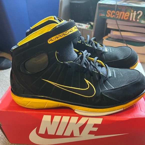 Nike huarache 2k4 black deals